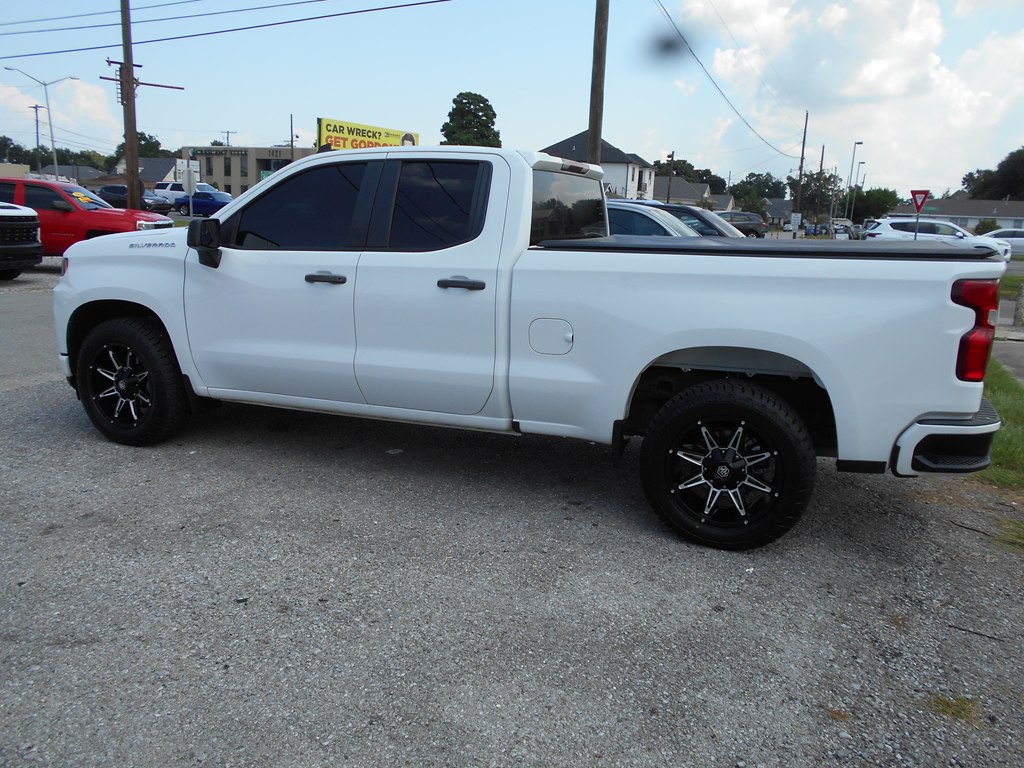 2019 Chevrolet Silverado 1500 Image 2