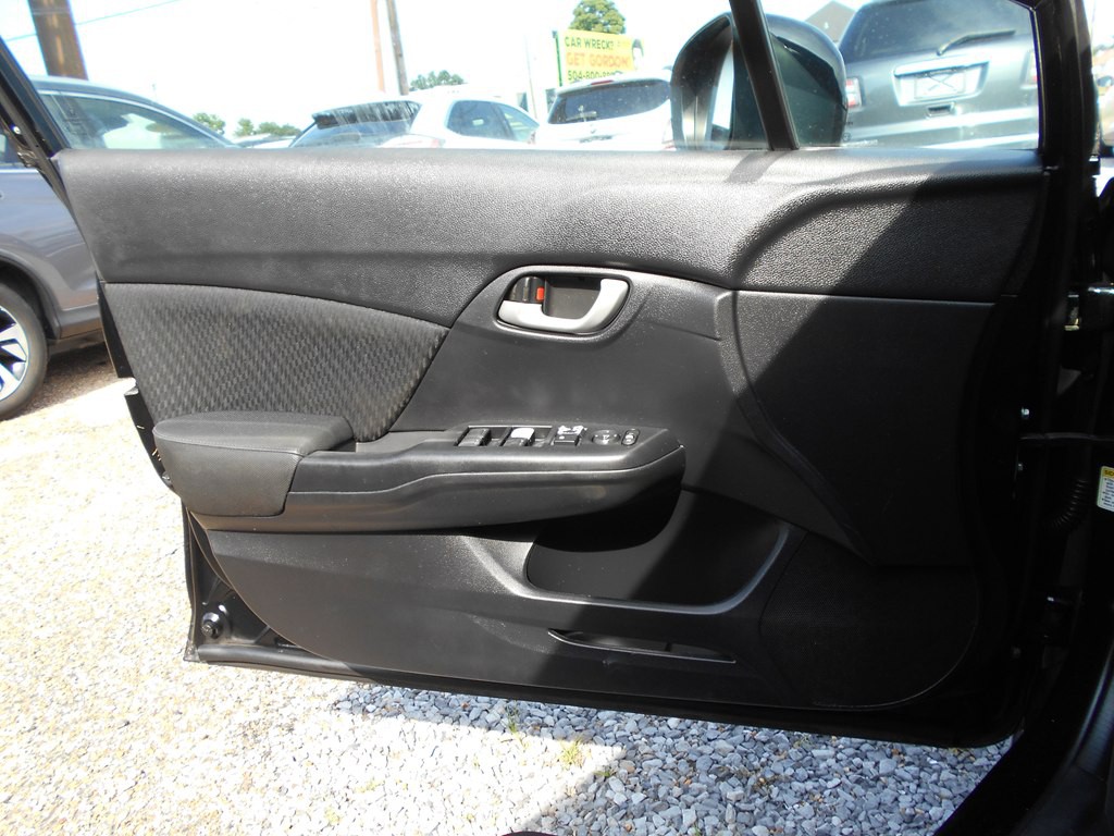 2015 Honda Civic Image 15