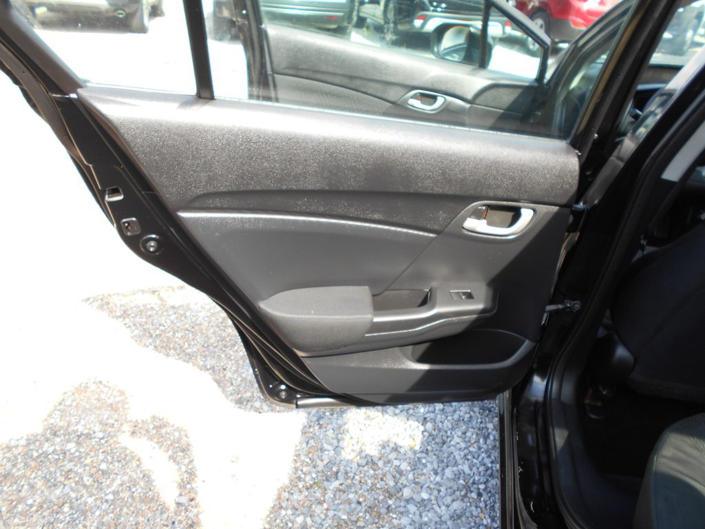 2015 Honda Civic Image 18