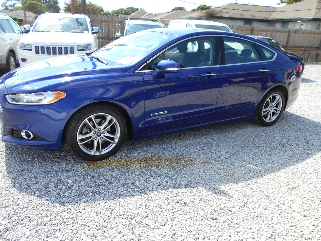 2016 Ford Fusion Image 2