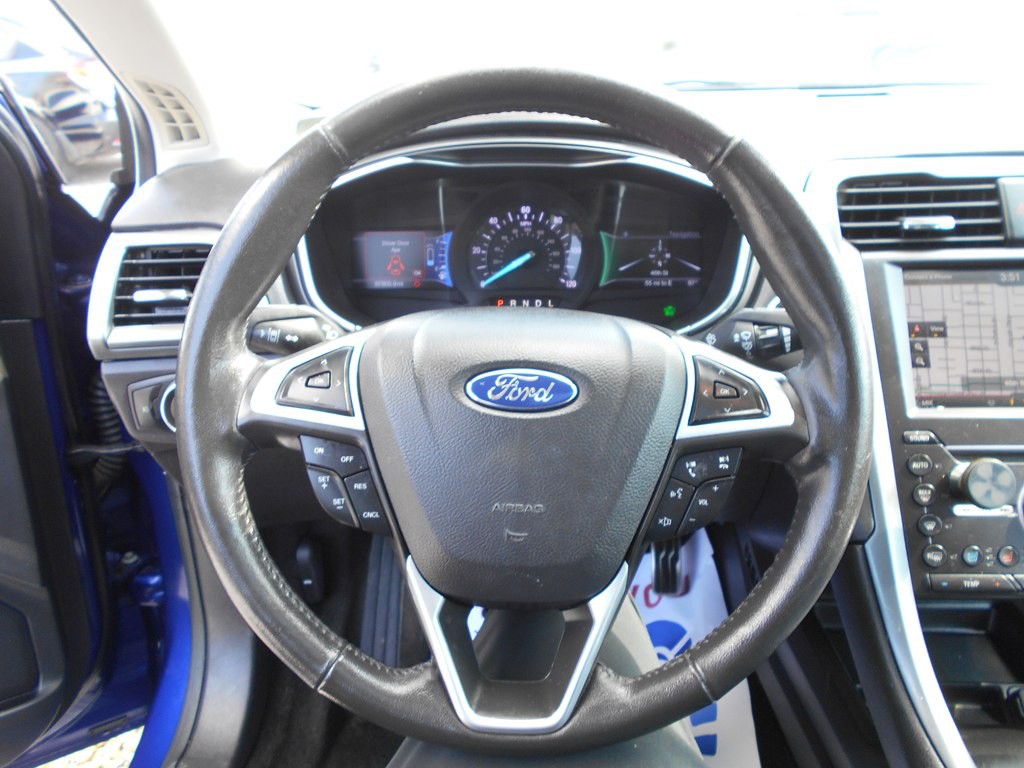 2016 Ford Fusion Image 16