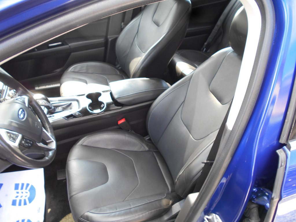 2016 Ford Fusion Image 21