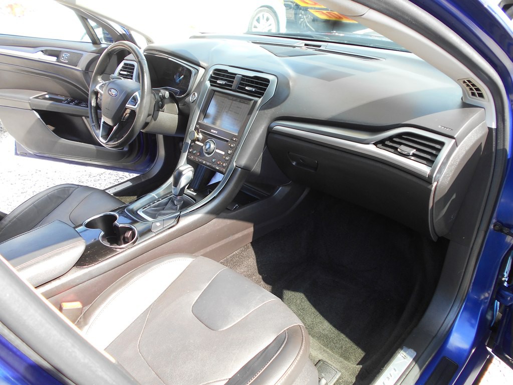 2016 Ford Fusion Image 28