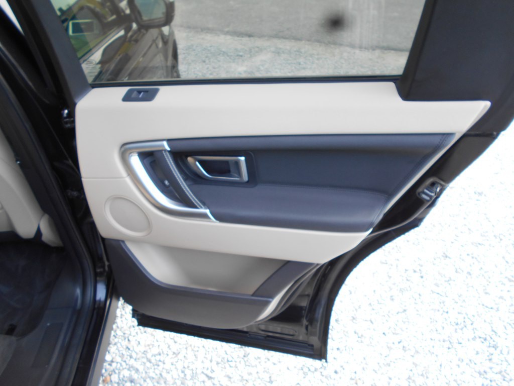 2019 Land Rover Discovery Sport Image 20