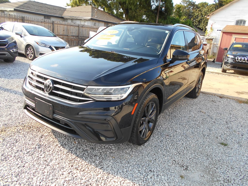 2022 Volkswagen Tiguan Image 1
