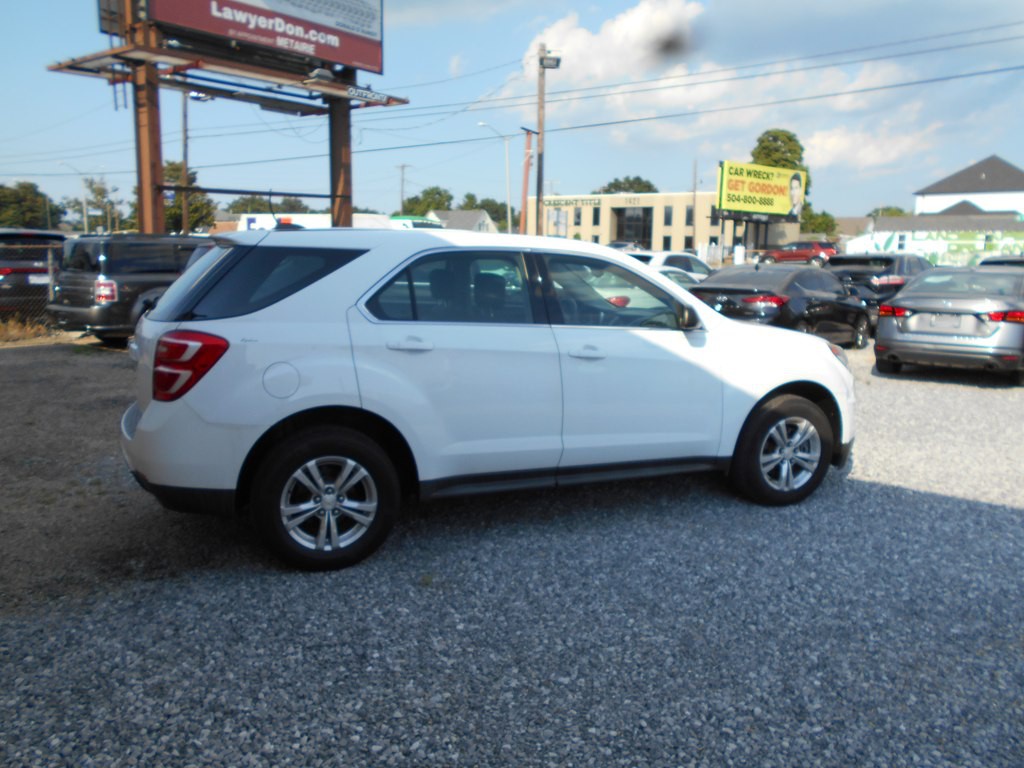 2017 Chevrolet Equinox Image 6