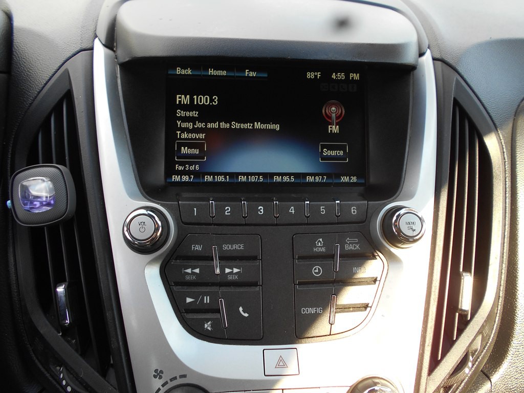 2017 Chevrolet Equinox Image 13