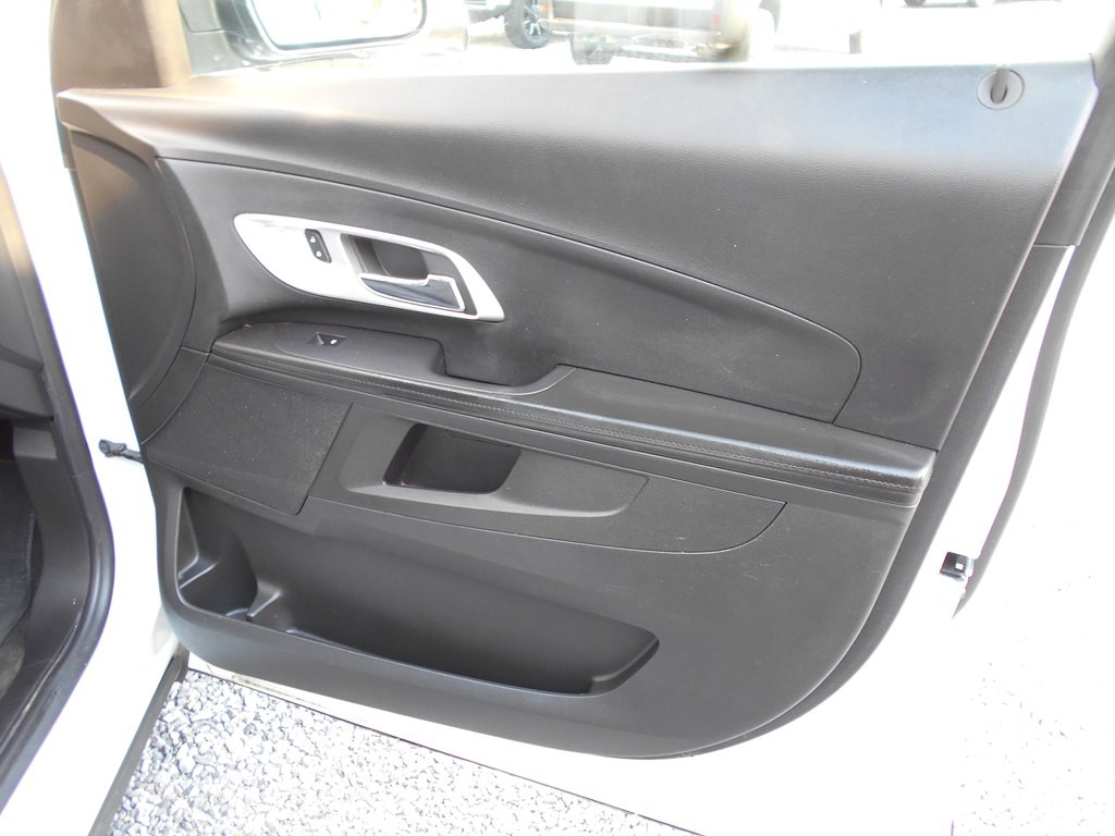 2017 Chevrolet Equinox Image 25