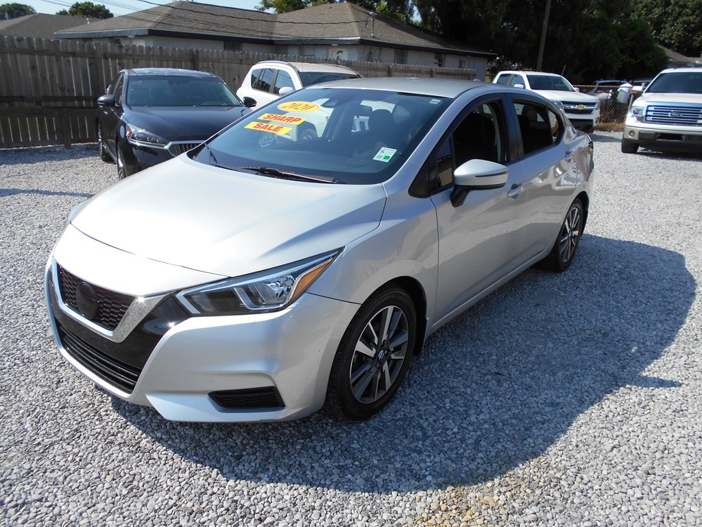 2020 Nissan Versa Image 1