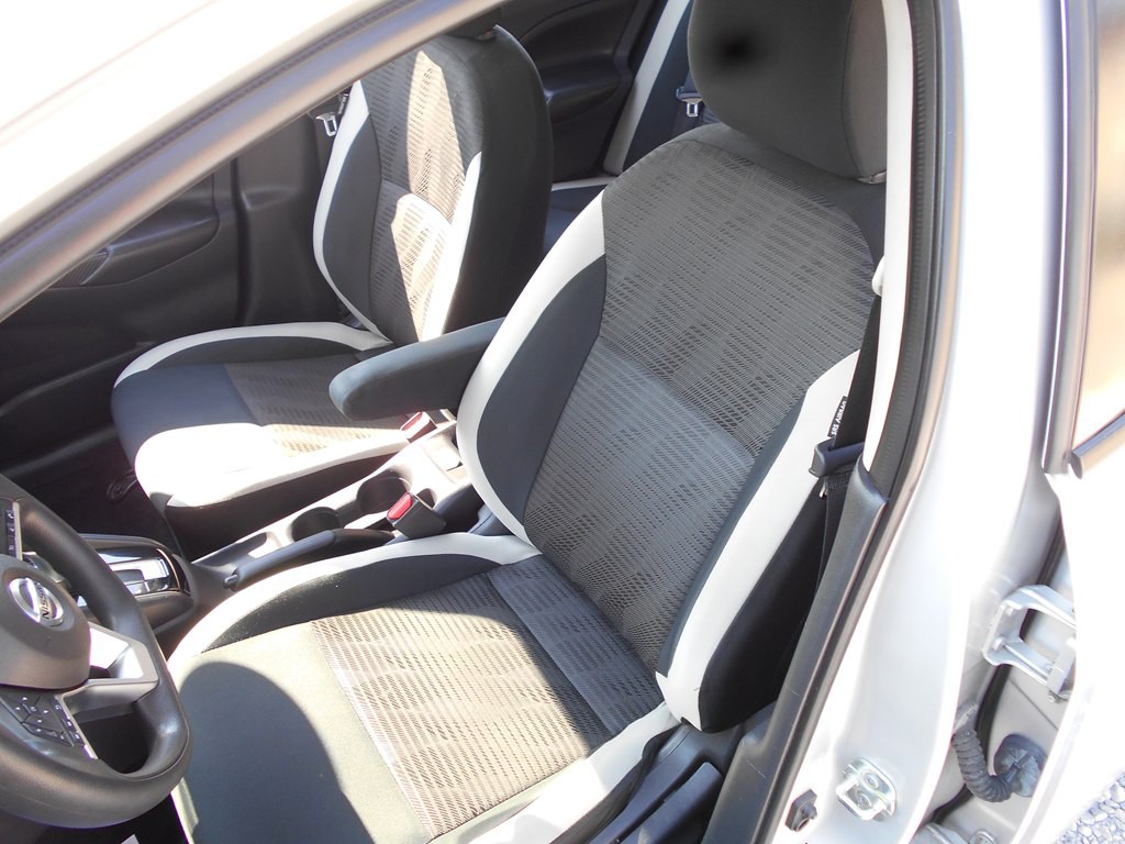 2020 Nissan Versa Image 17