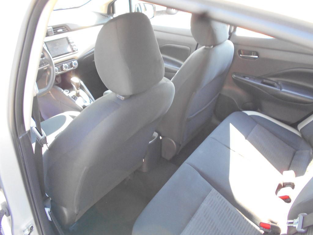 2020 Nissan Versa Image 19