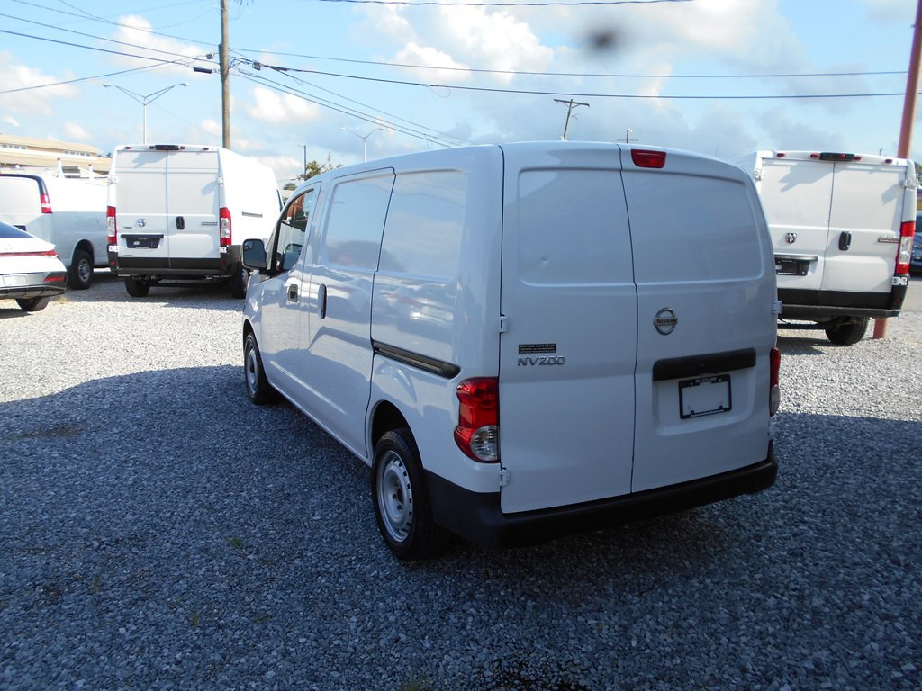 2018 Nissan NV200 Image 4