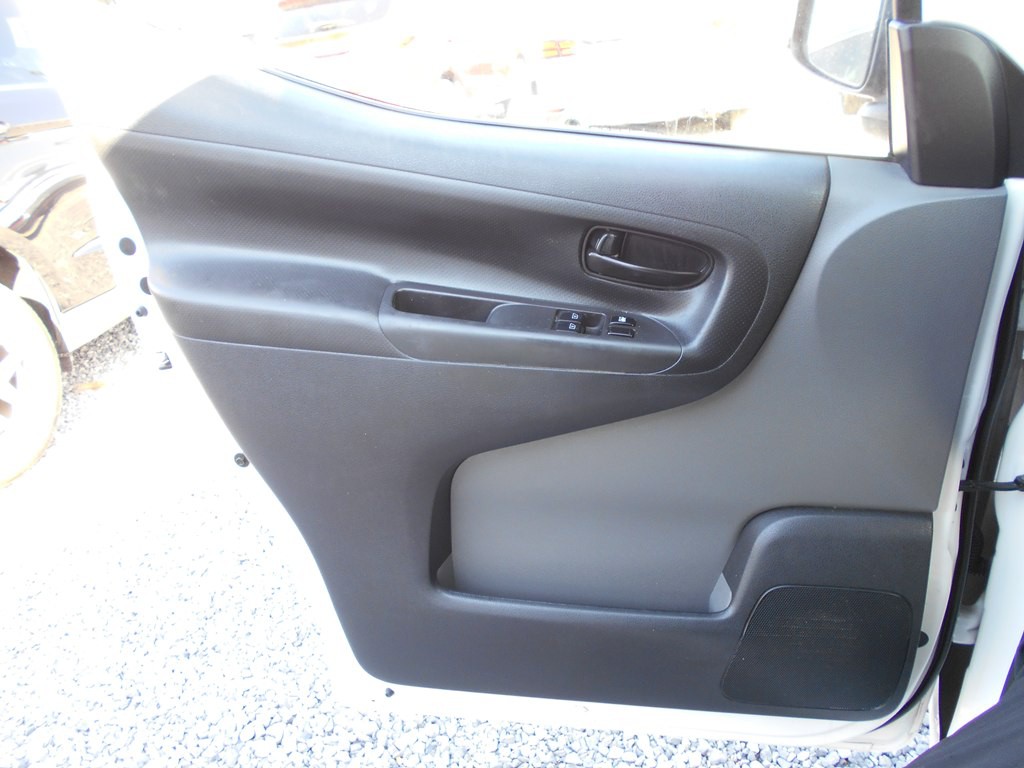 2018 Nissan NV200 Image 14