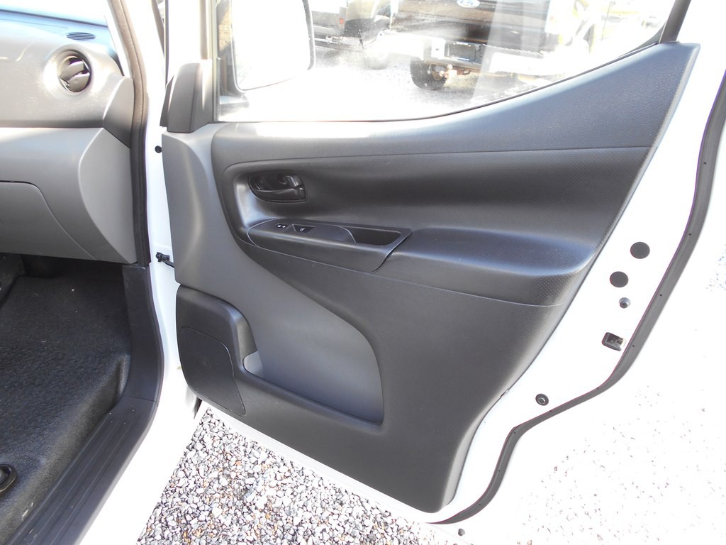 2018 Nissan NV200 Image 54