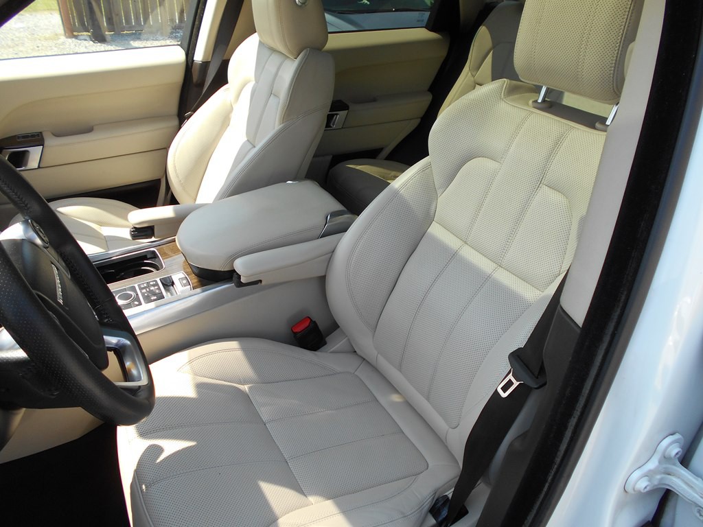 2017 Land Rover Range Rover Sport Image 19