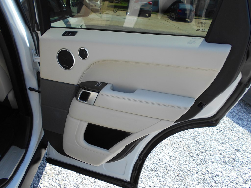 2017 Land Rover Range Rover Sport Image 24
