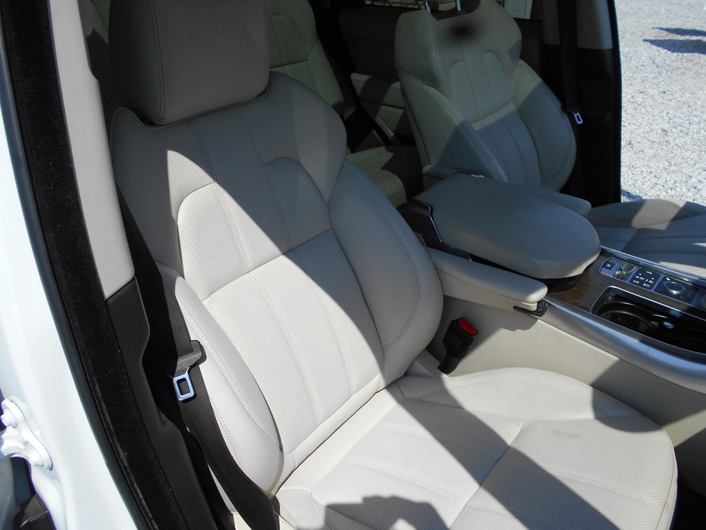 2017 Land Rover Range Rover Sport Image 30
