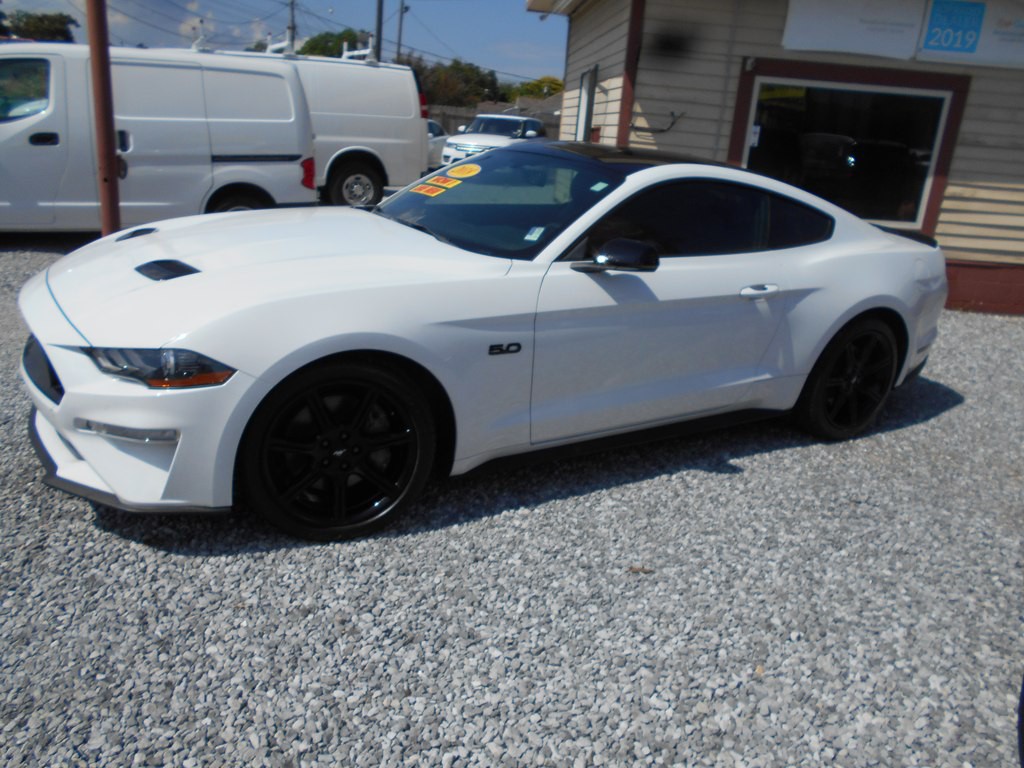 2018 Ford Mustang Image 3