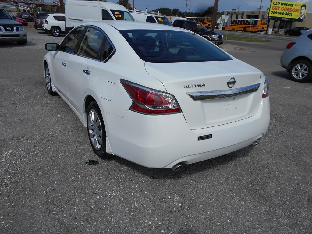 2018 Nissan Altima Image 4