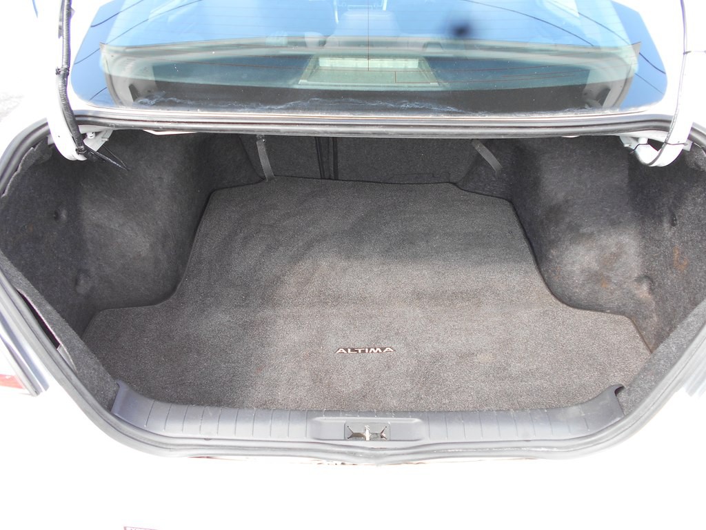 2018 Nissan Altima Image 17