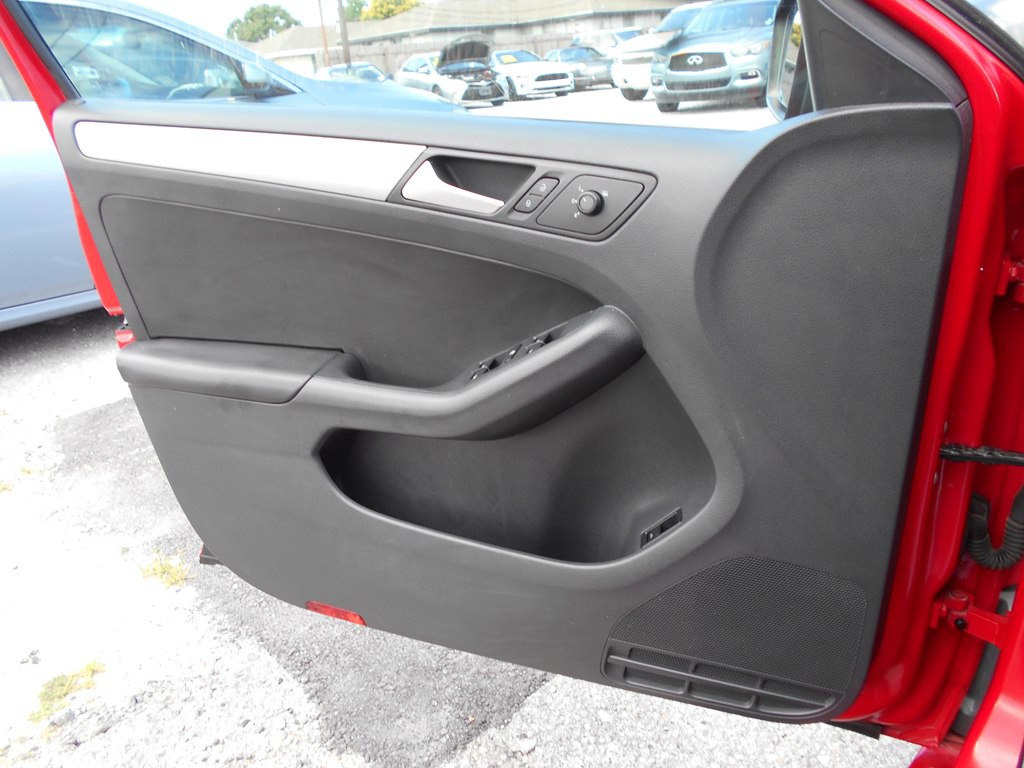 2016 Volkswagen Jetta Image 14