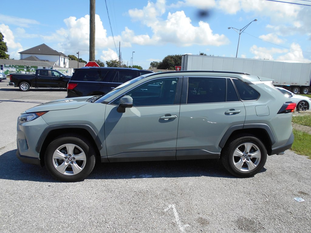 2021 Toyota Rav4 Image 3