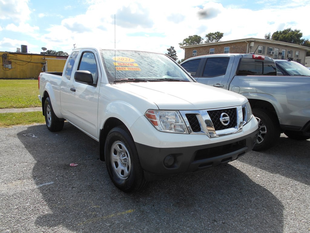 2020 Nissan Frontier Image 8
