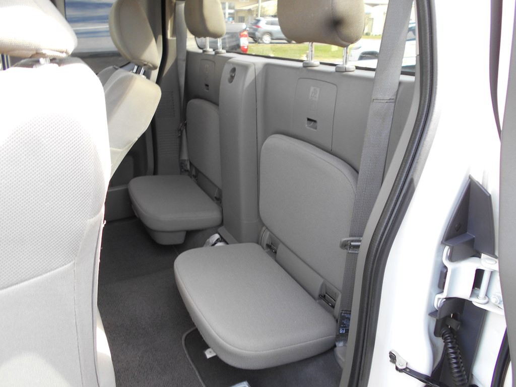 2020 Nissan Frontier Image 19