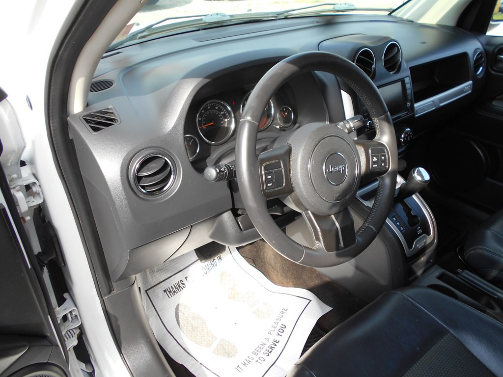 2014 Jeep Compass Image 15