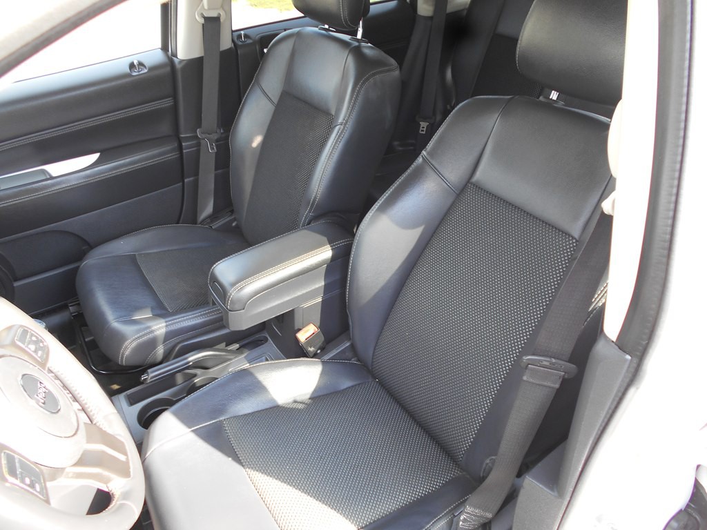 2014 Jeep Compass Image 16