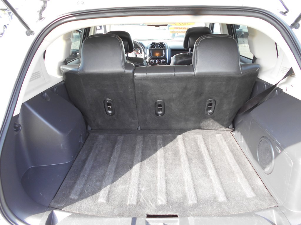 2014 Jeep Compass Image 19