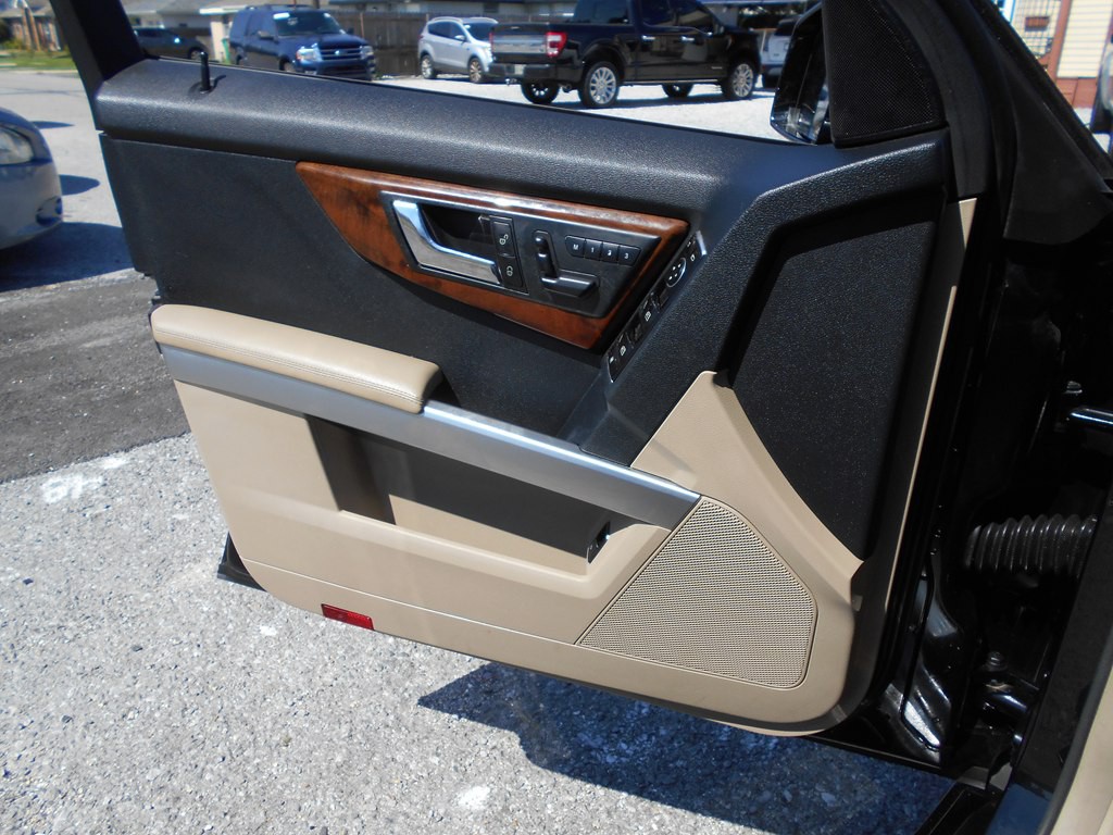2011 Mercedes-Benz GLK-Class Image 13