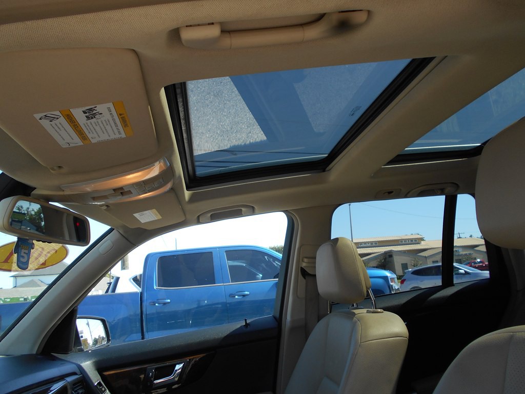 2011 Mercedes-Benz GLK-Class Image 15