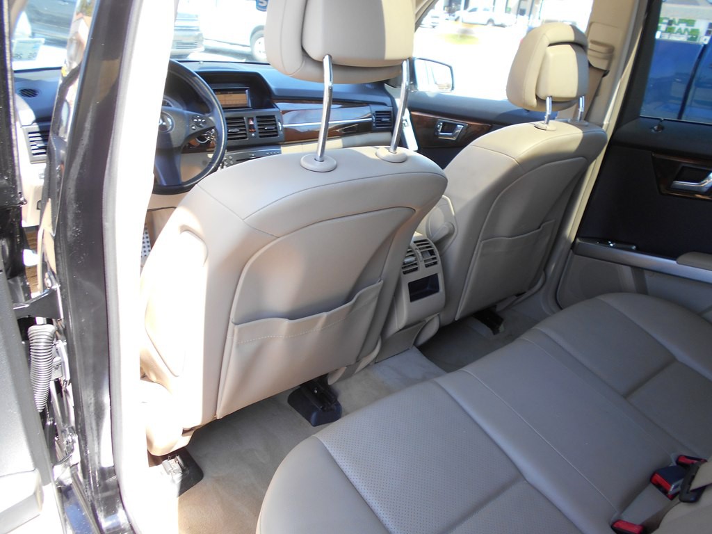 2011 Mercedes-Benz GLK-Class Image 19