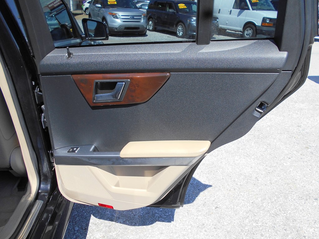 2011 Mercedes-Benz GLK-Class Image 21