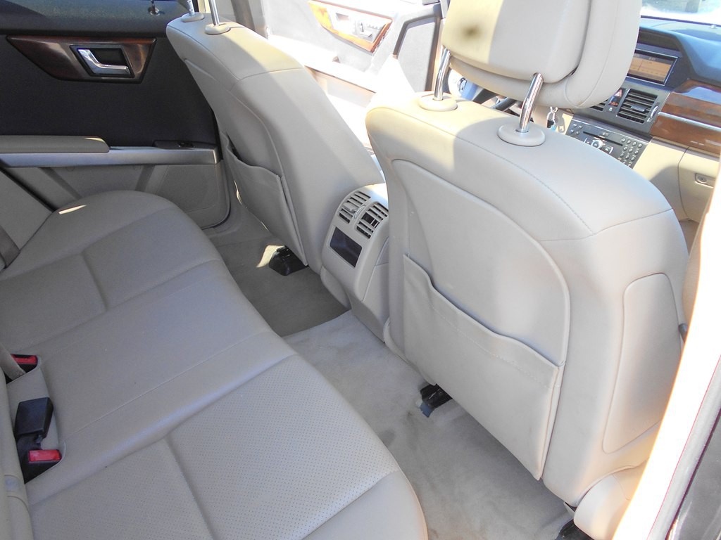 2011 Mercedes-Benz GLK-Class Image 22
