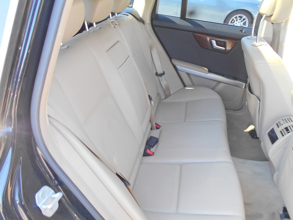 2011 Mercedes-Benz GLK-Class Image 23