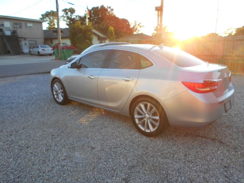 2012 Buick Verano Image 3