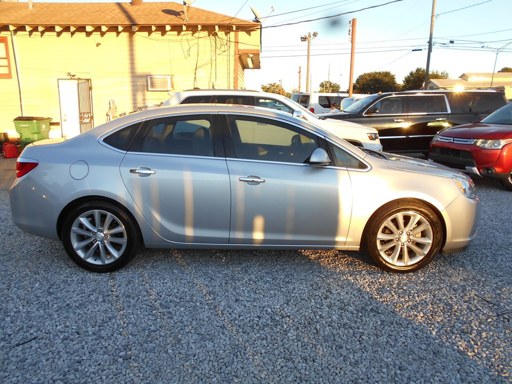 2012 Buick Verano Image 6