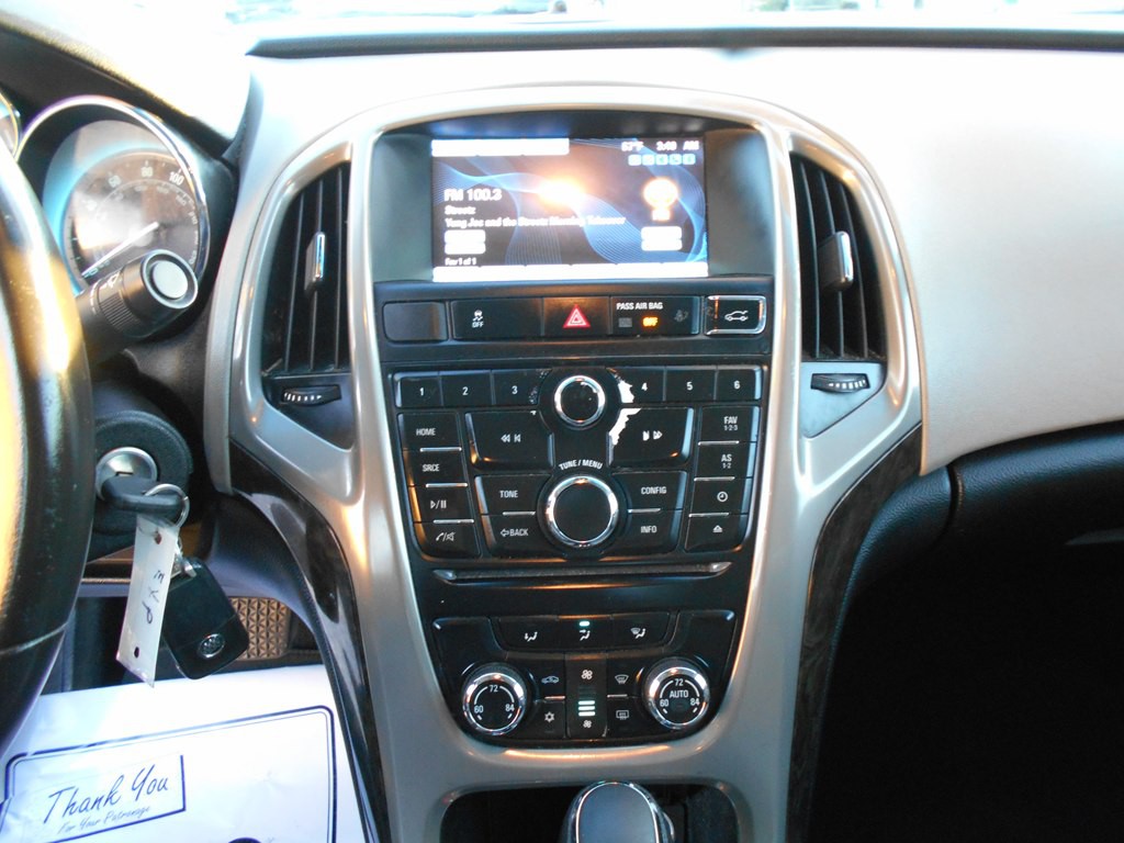 2012 Buick Verano Image 12