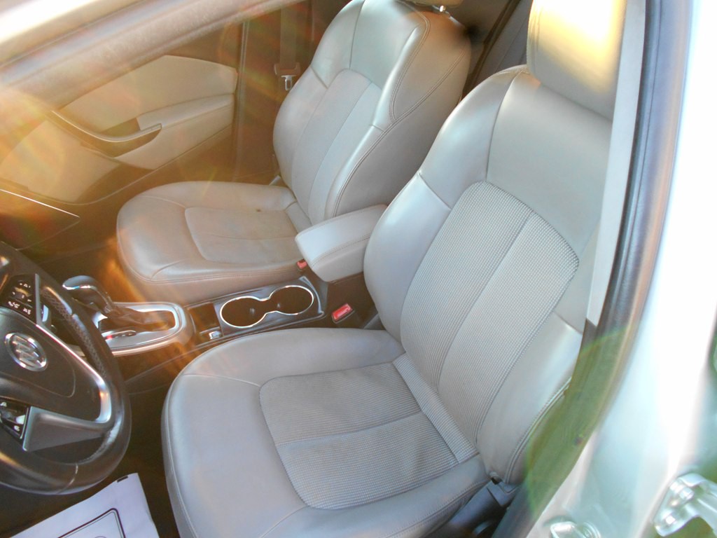 2012 Buick Verano Image 16