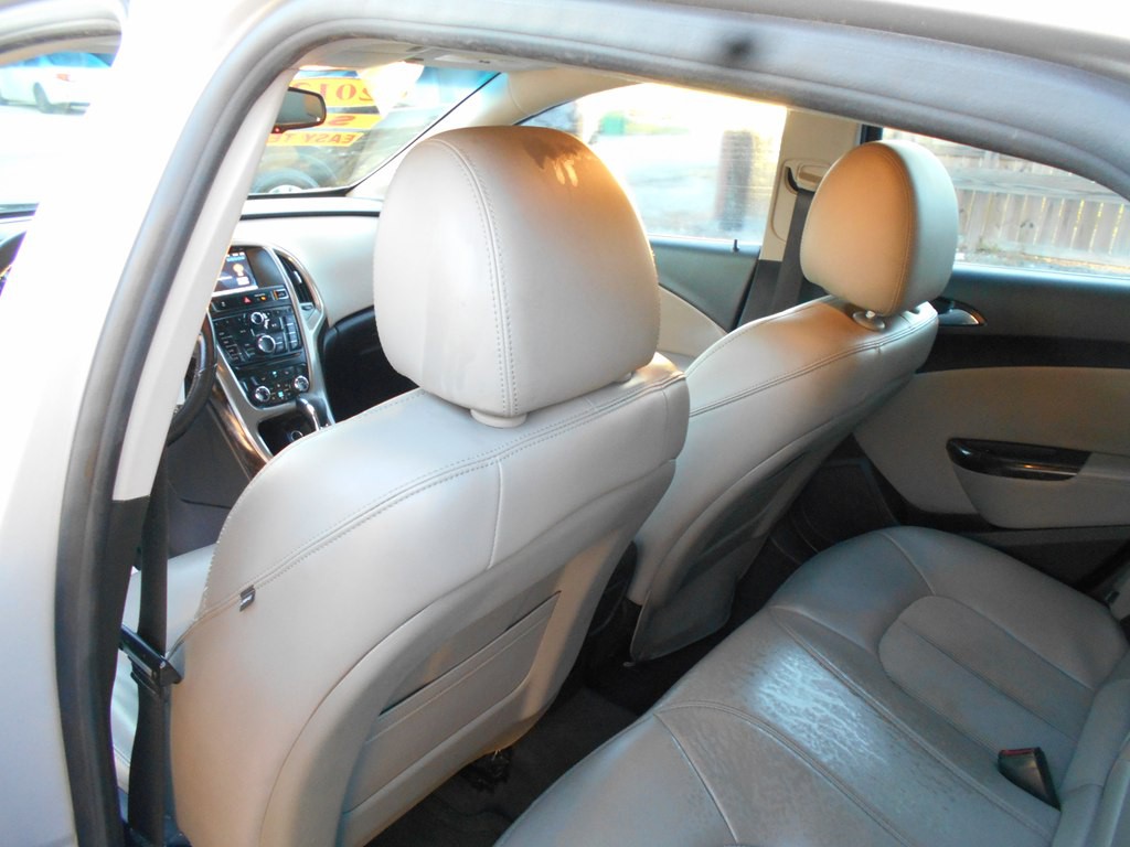 2012 Buick Verano Image 18