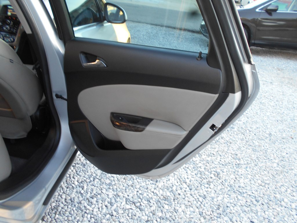 2012 Buick Verano Image 21