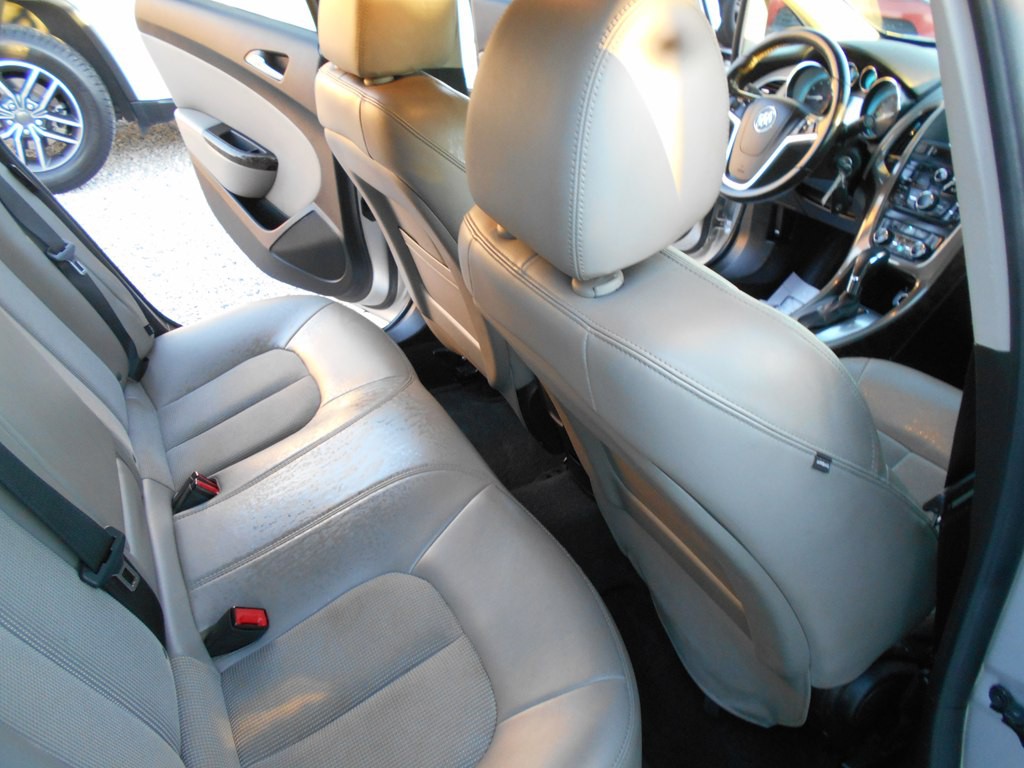 2012 Buick Verano Image 22