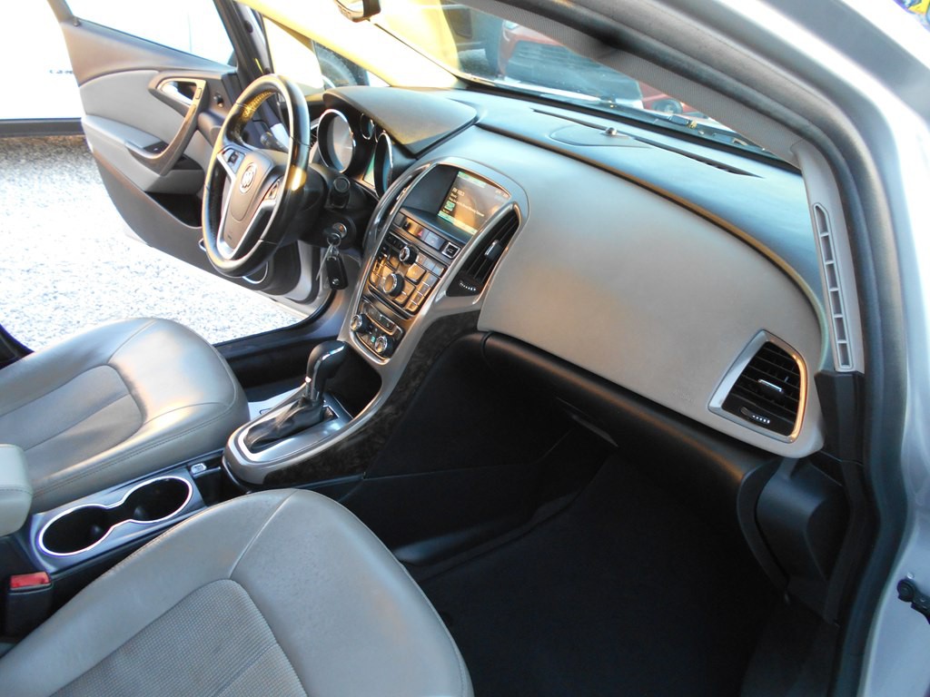2012 Buick Verano Image 25