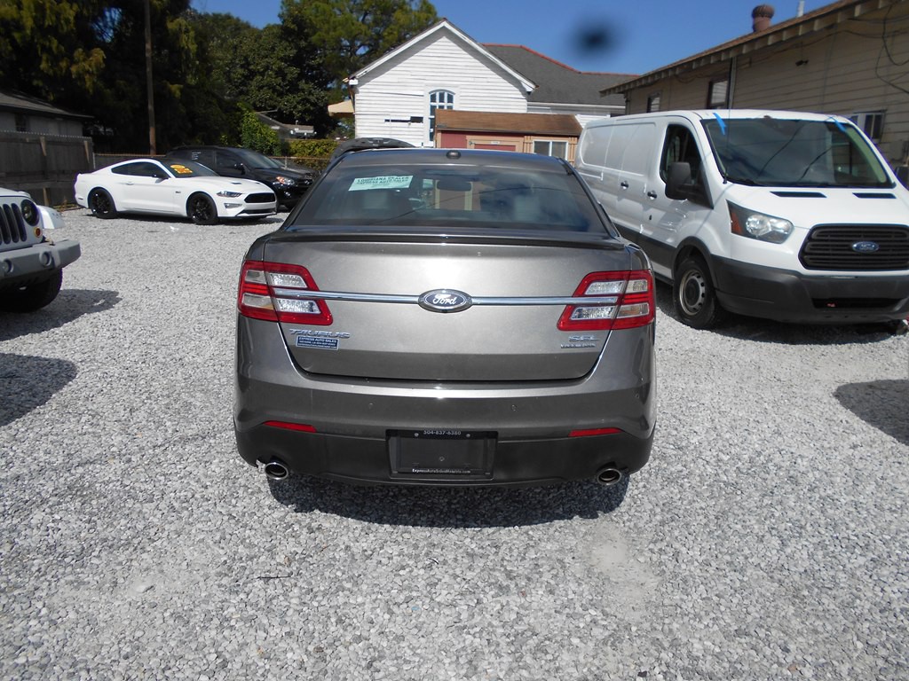 2014 Ford Taurus Image 5