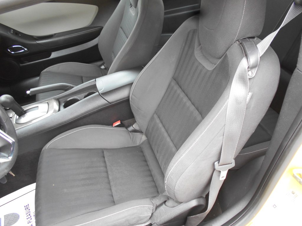 2015 Chevrolet Camaro Image 14