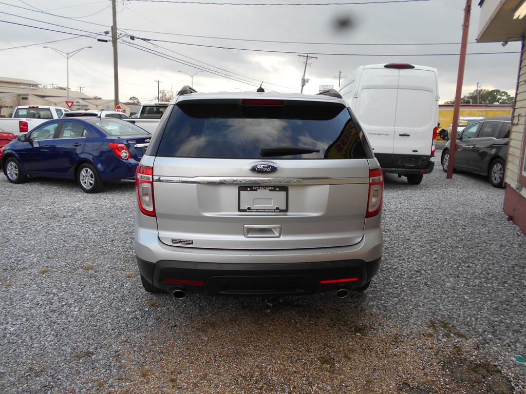 2012 Ford Explorer Image 4