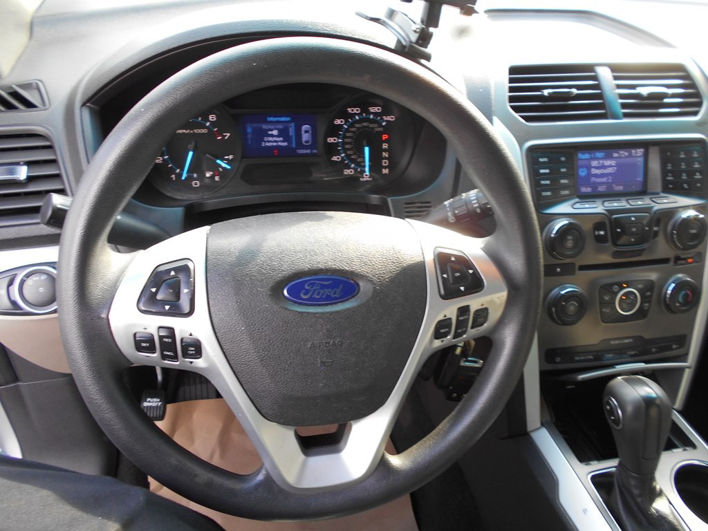 2012 Ford Explorer Image 12
