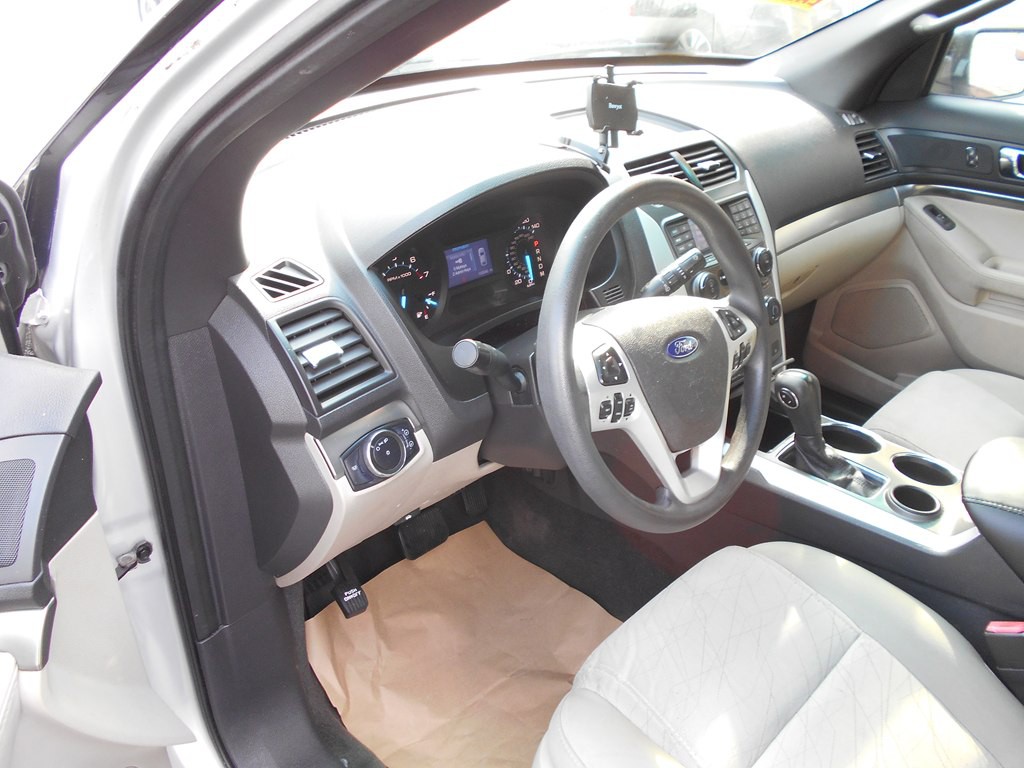 2012 Ford Explorer Image 14